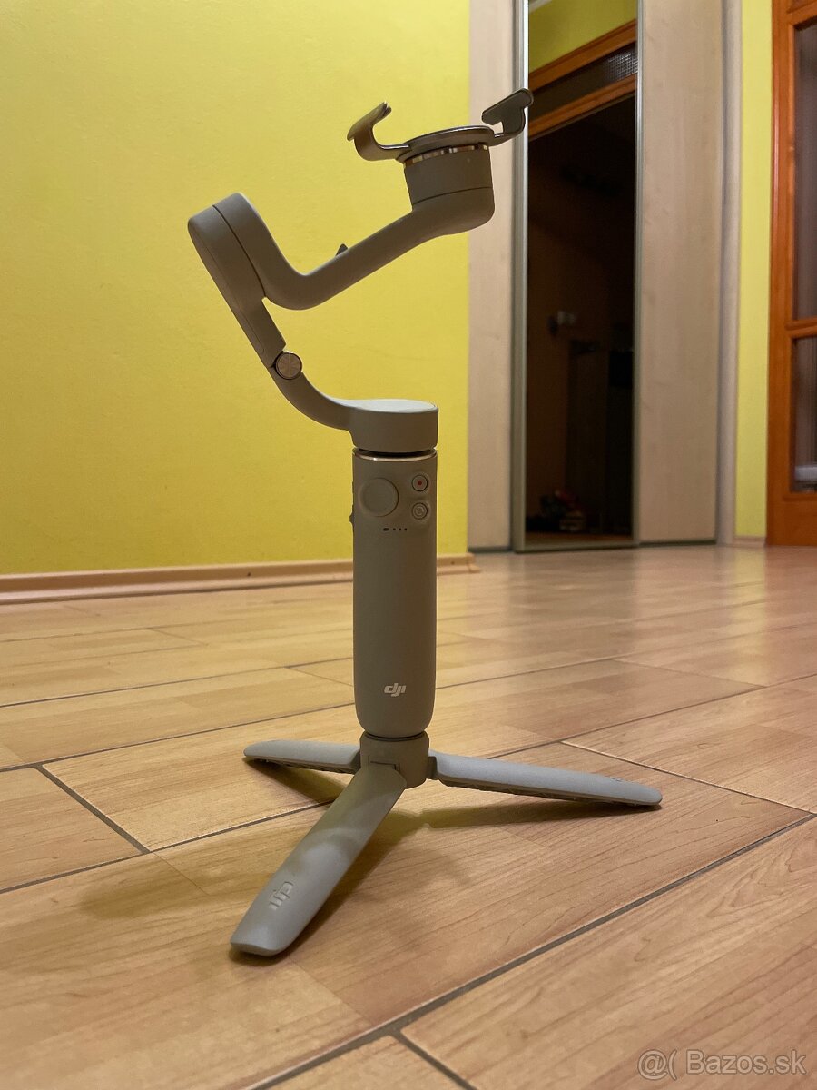 DJI osmo mobile 5(DJI OM 5)