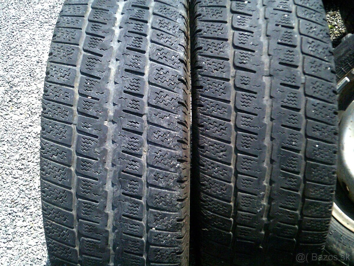 2 ks zimných pneu 225/70R15C