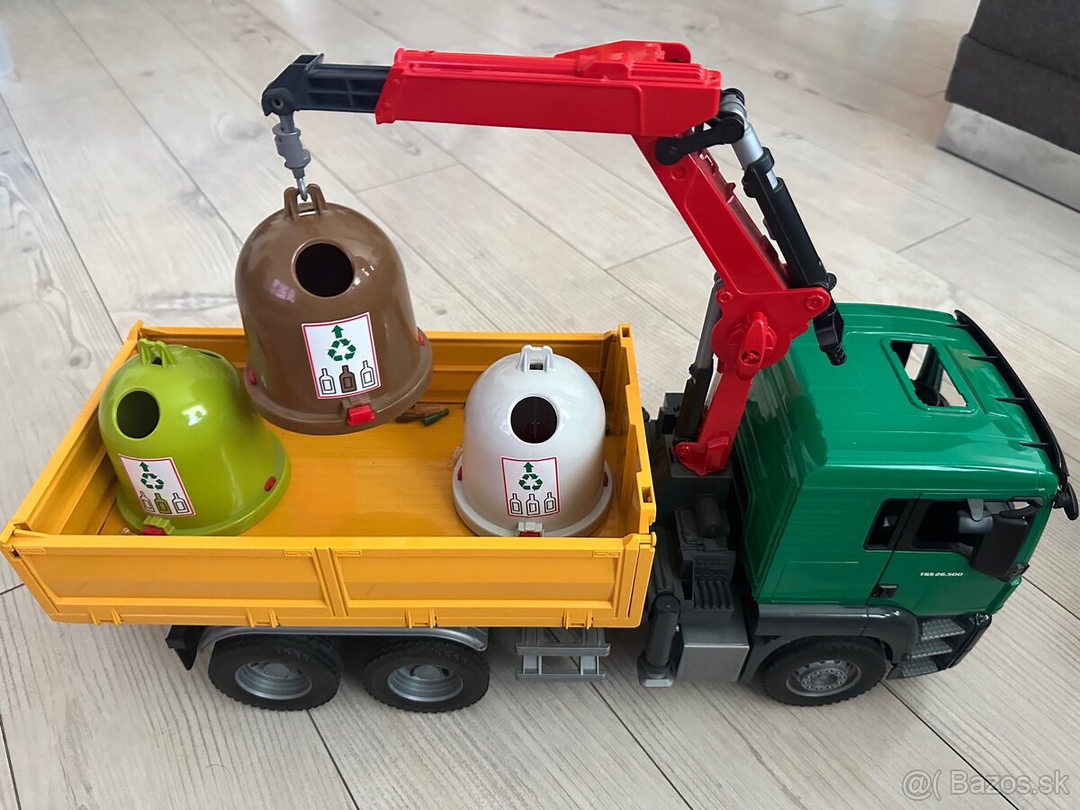 BRUDER smetiarske auto na sklo