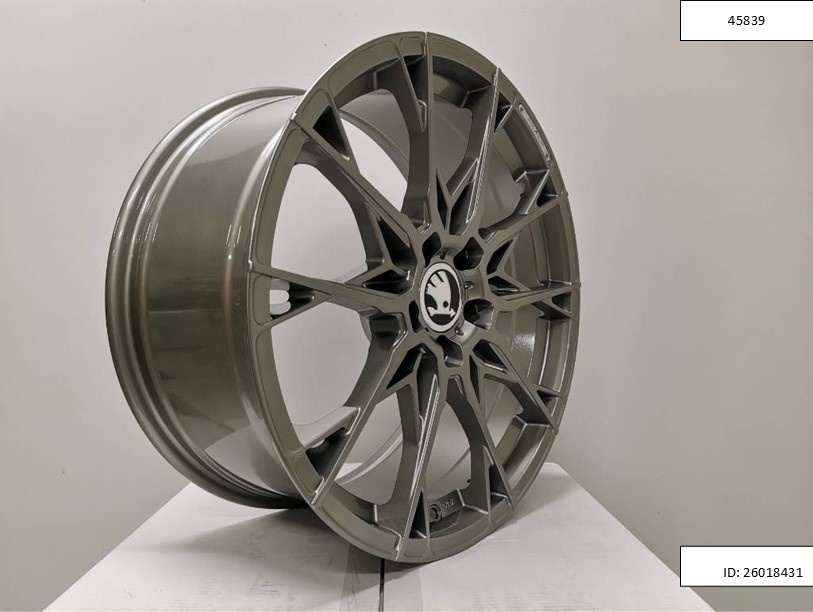 Škoda, Vw alu disky 8,5J R19 5x112 ET35 Axxion 1226