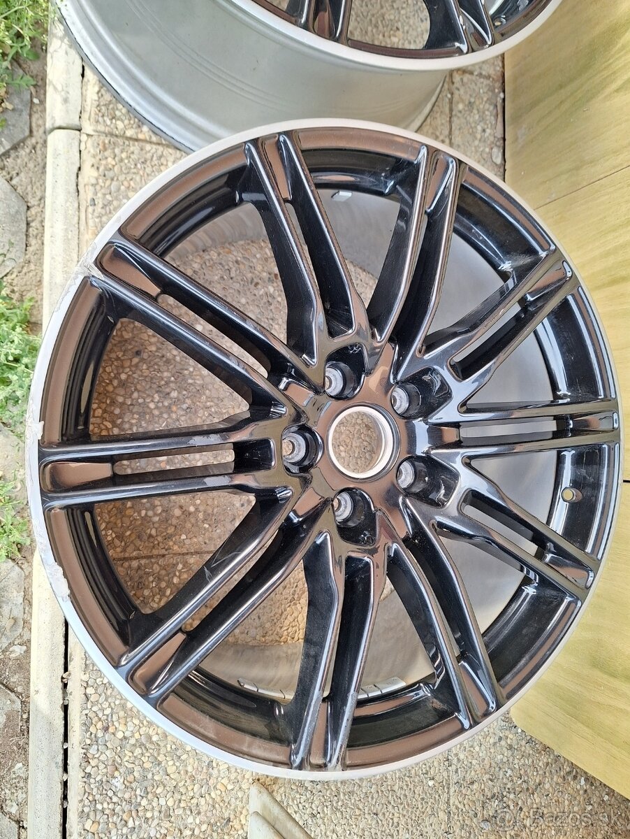 Porsche cayenne R21