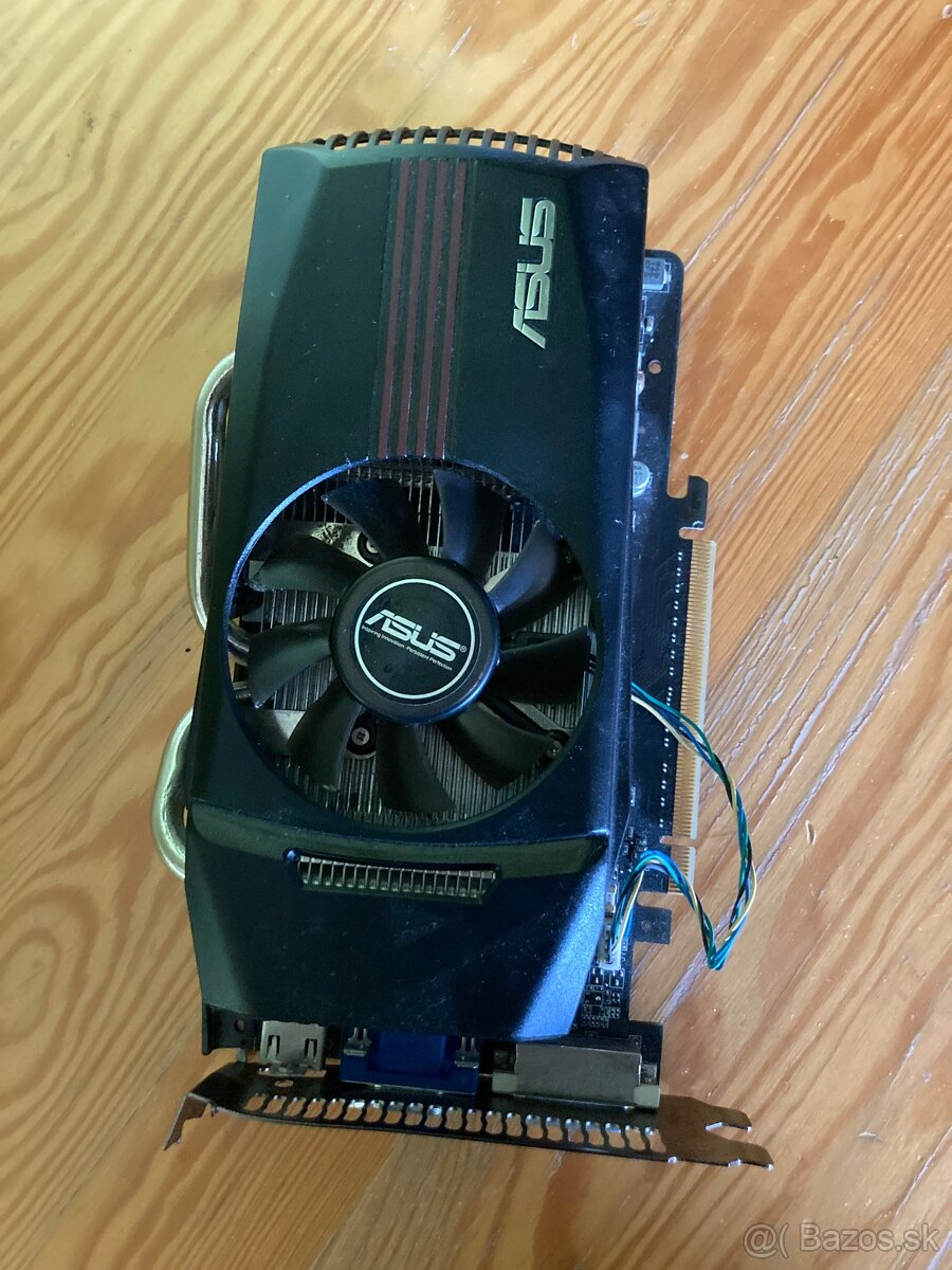 ASUS GeForce GTX 560 DirectCU 1GB GDDR5