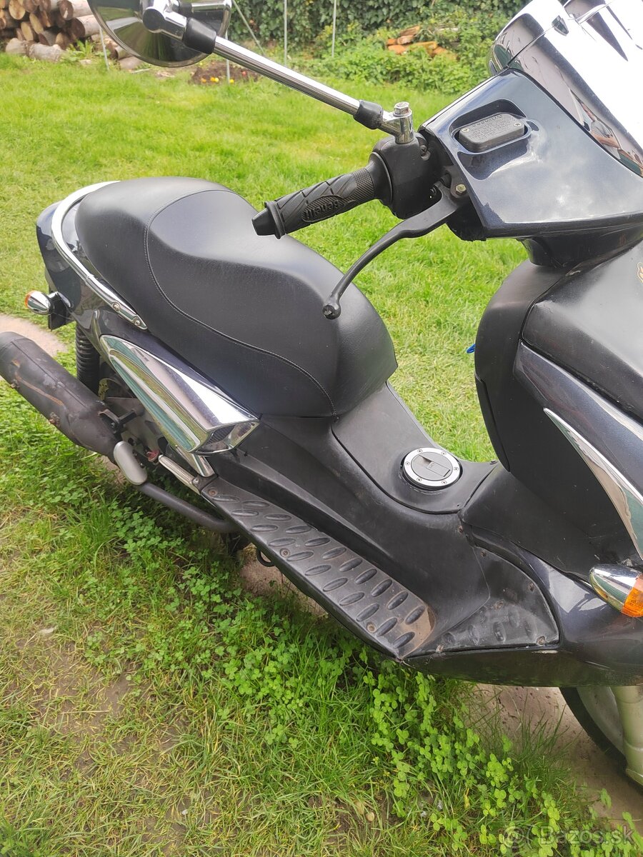 Benelli velvet 125