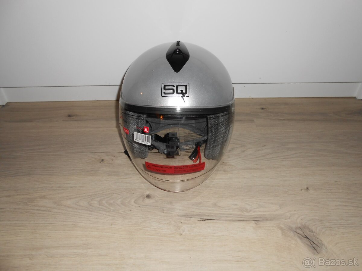 Predam novu moto prilbu na skutrik znacky SQ o velkosti XL