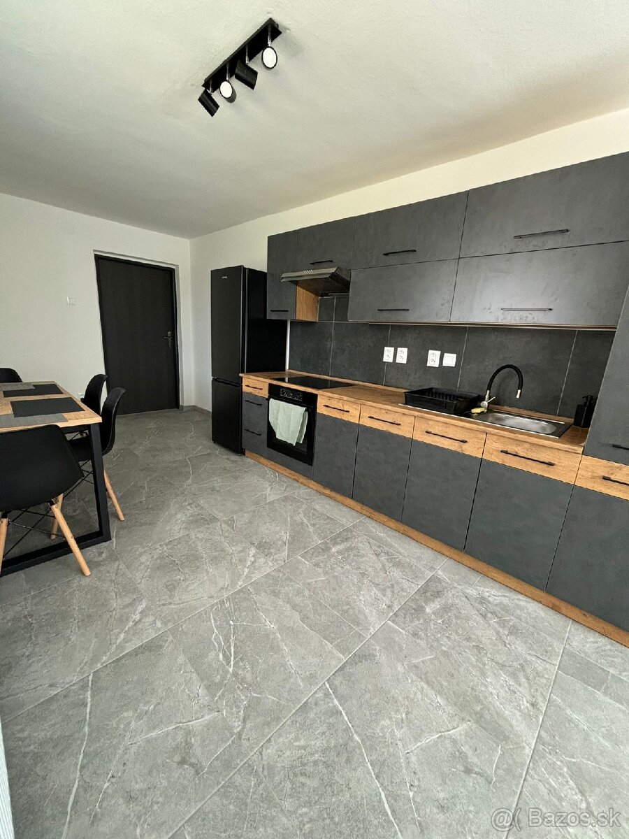 Prenájom izby v rodinnom dome