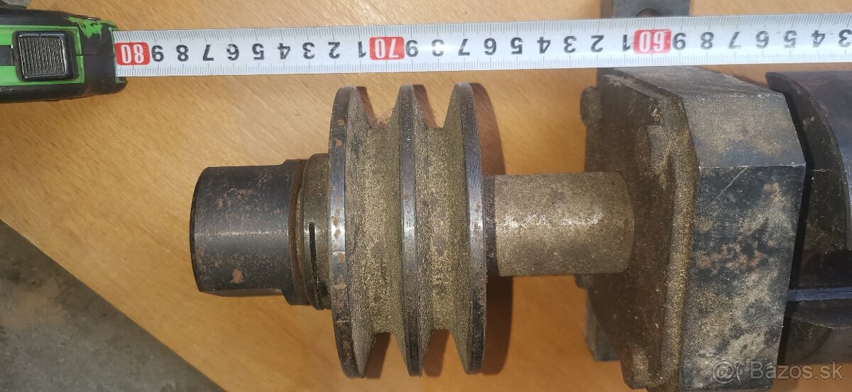 Hoblovaci valec, píla.