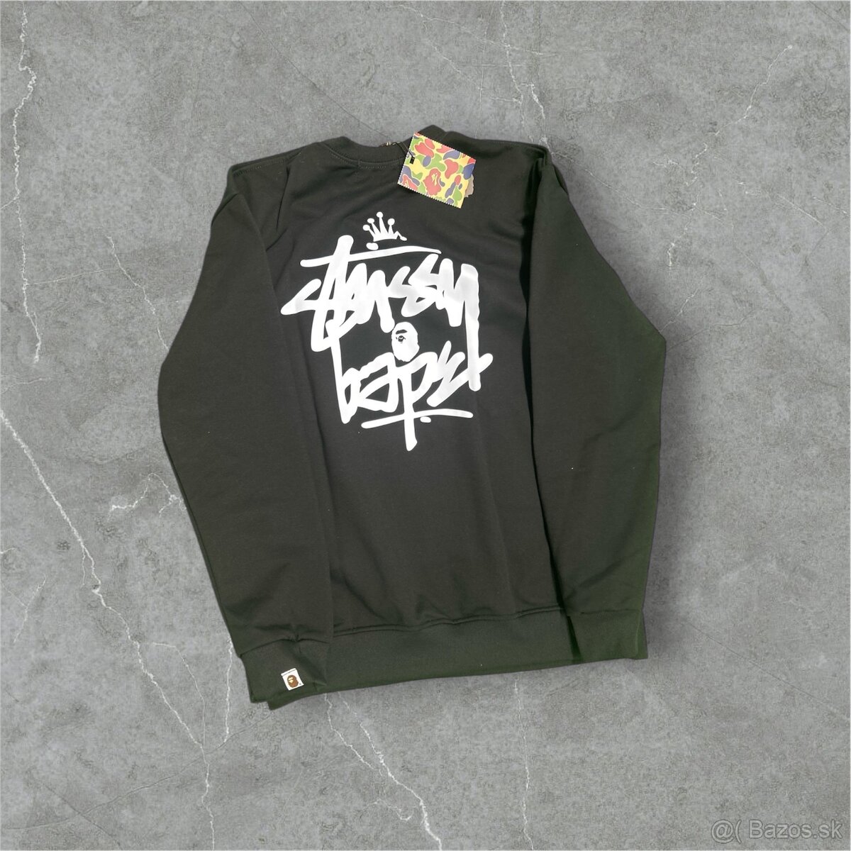Stüssy x BAPE sveter