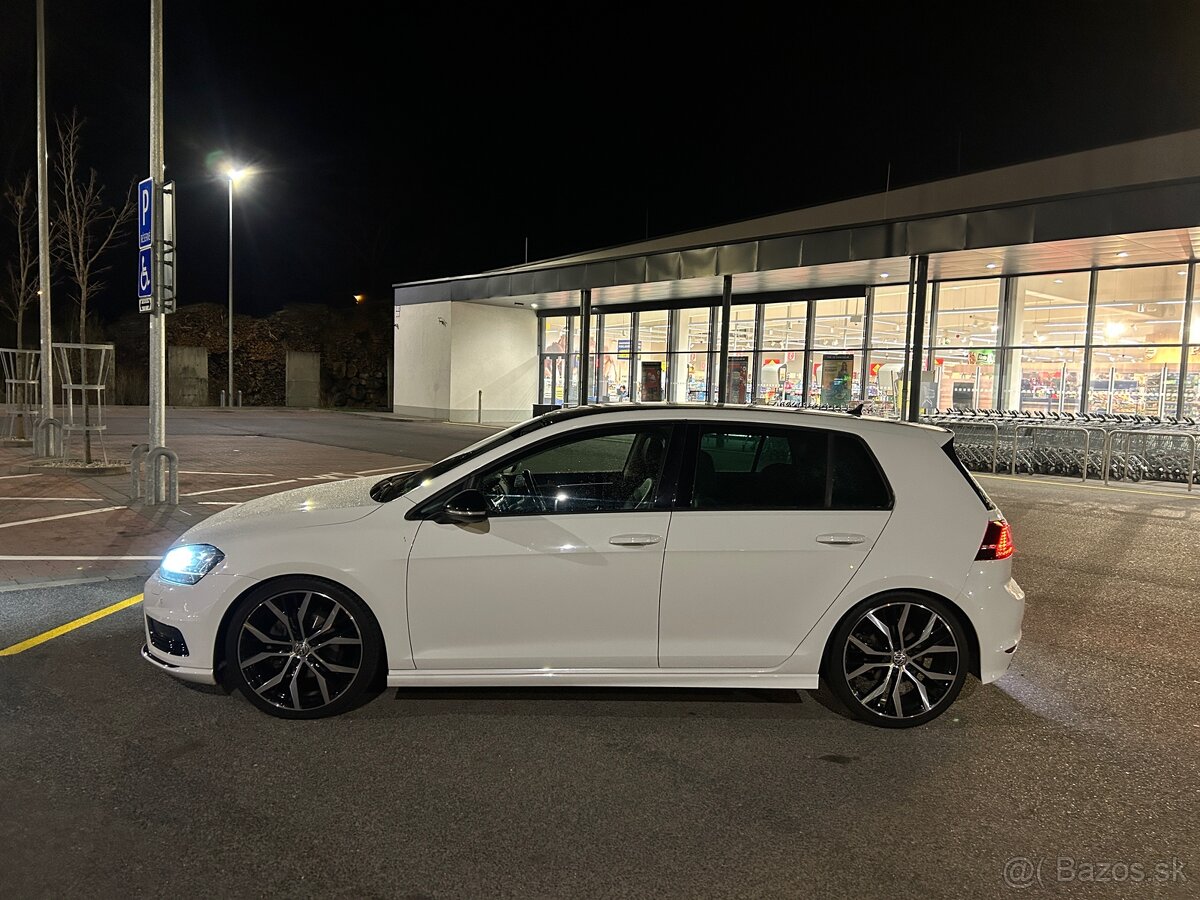 Volkswagen disky R19, model Santiago