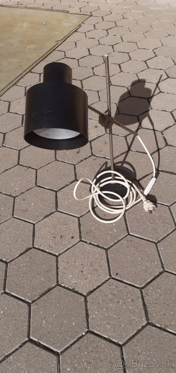 kancelarska lampa
