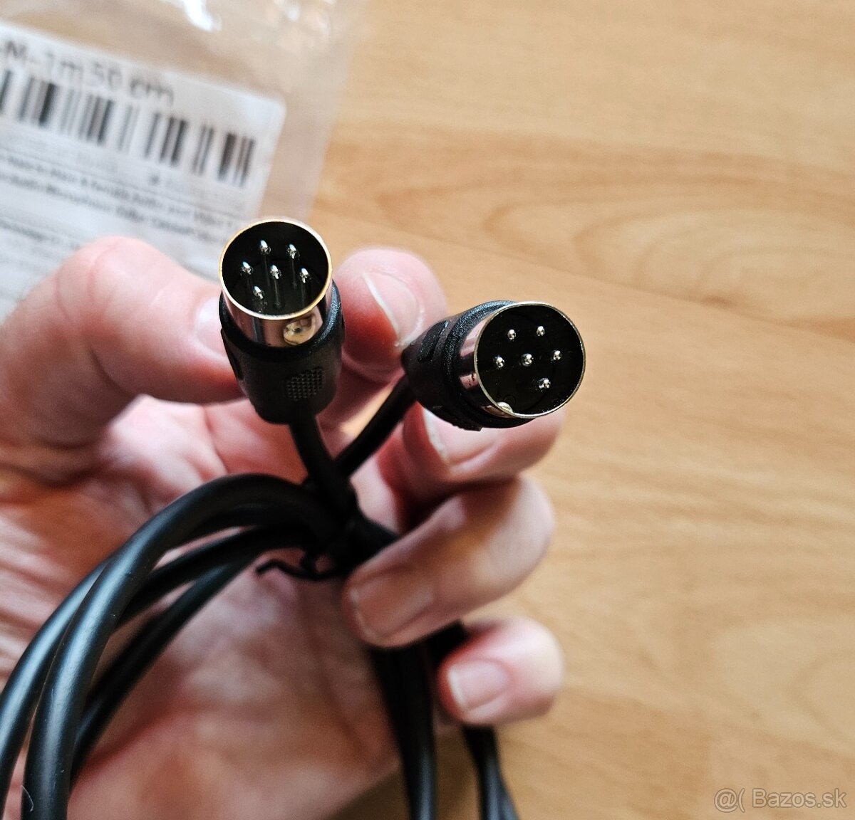 6-pinový DIN kábel 1,5m: MIDI, audio, Commodore 64, mikrofón