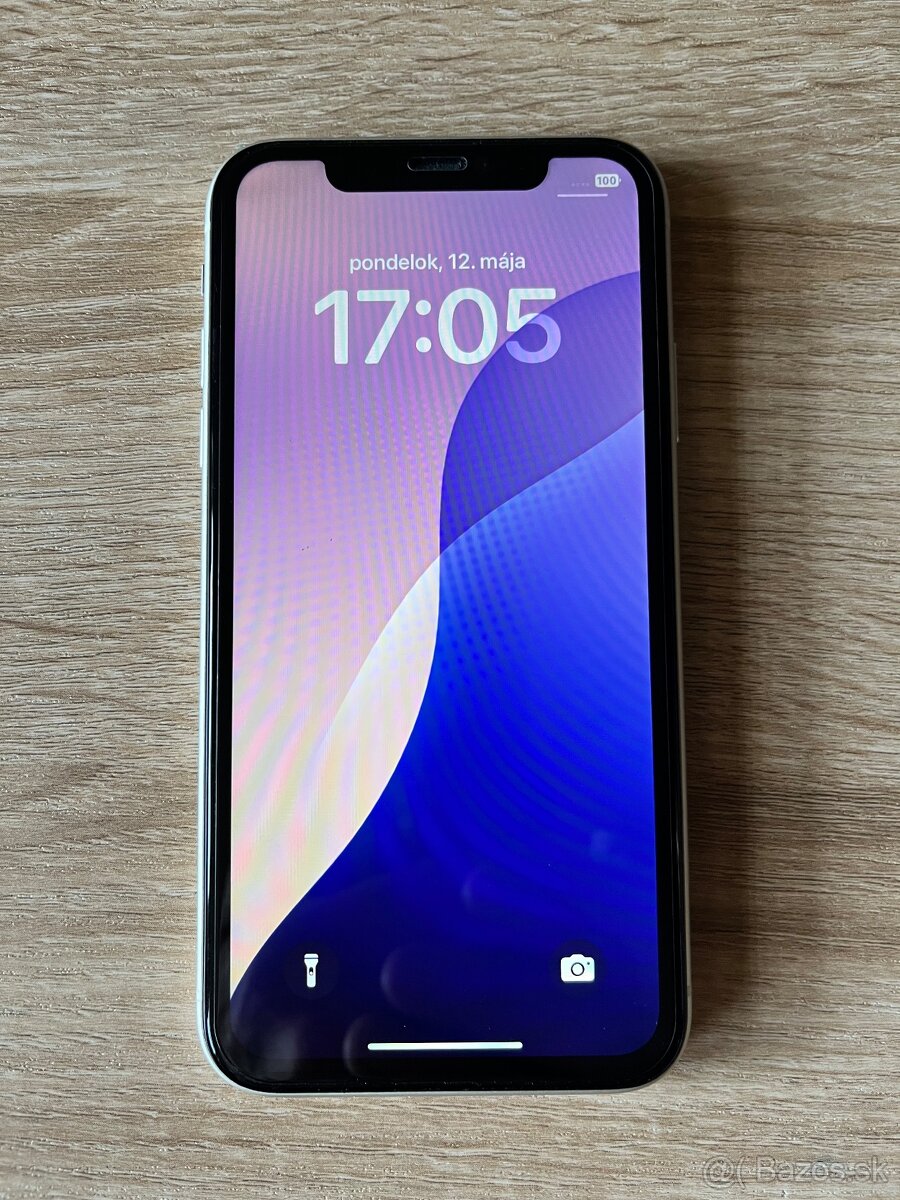Telefóny IPhone 11 , IPhone xr