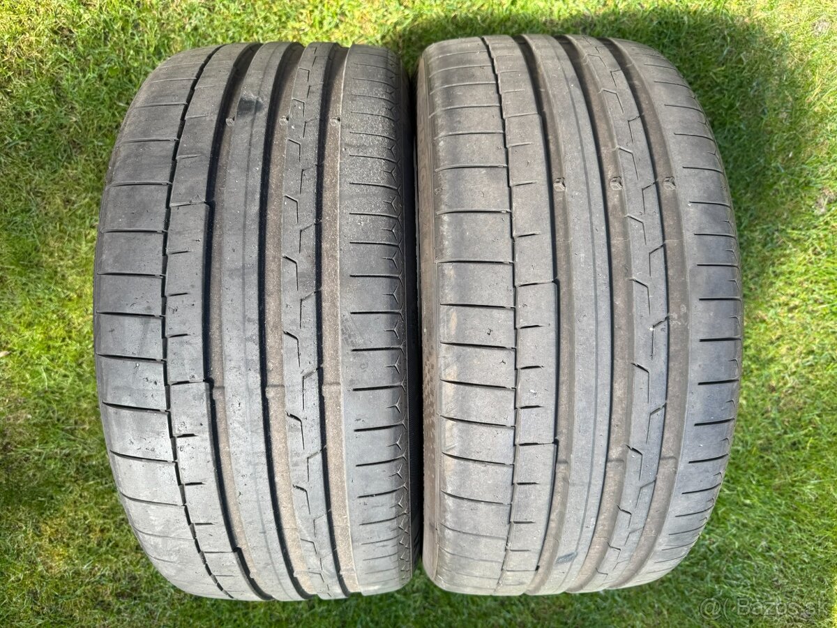 245/35 R19