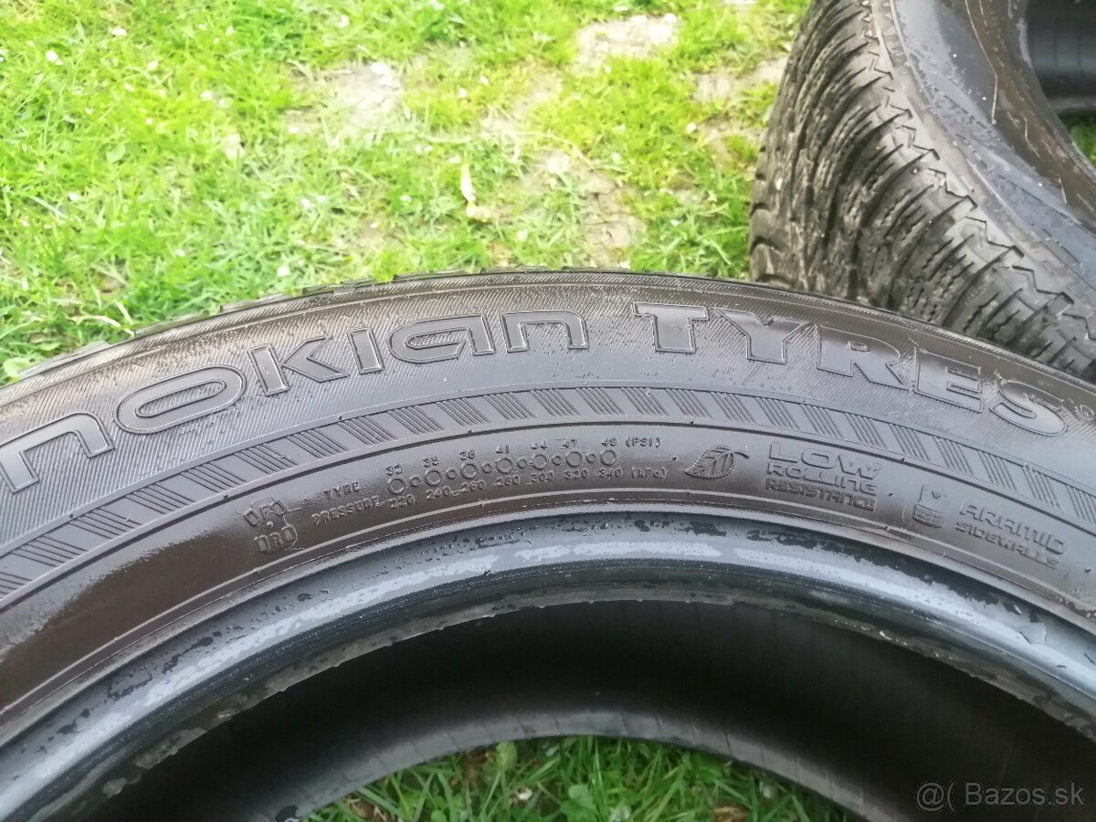 pneu NOKIAN R18 235/60