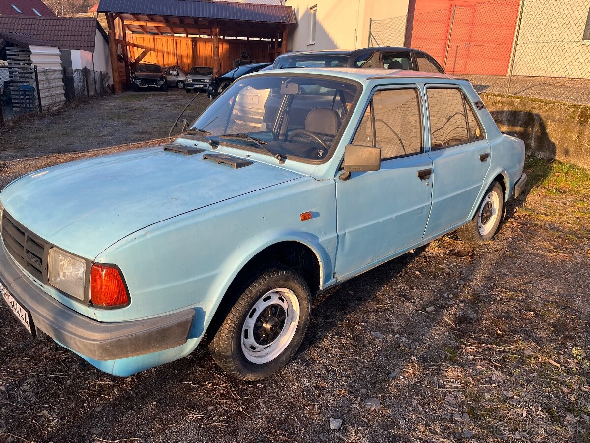 Skoda 105 L model M 1986