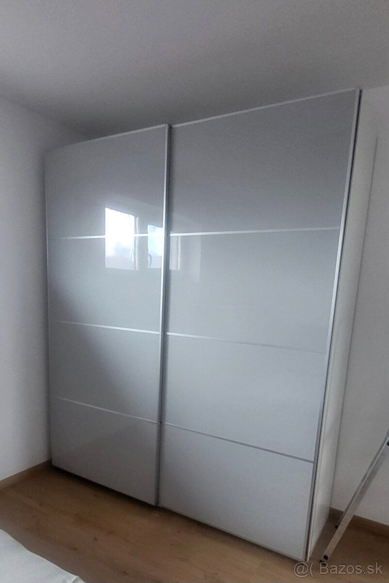 Predám Pax skriňu IKEA.