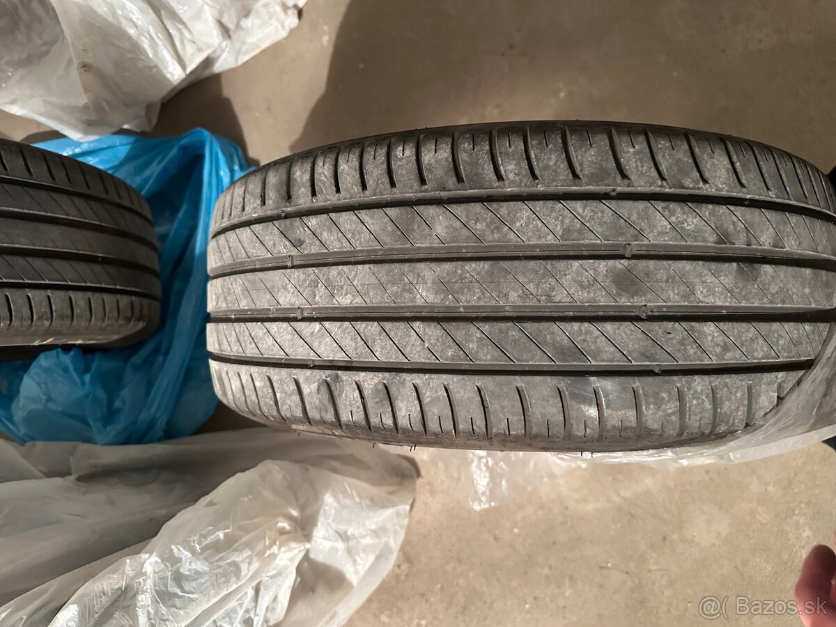 Letné pneumatiky 215/55 R17