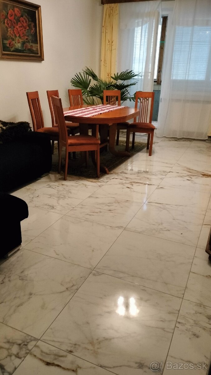 Predám 2. izbový byt s balkónom