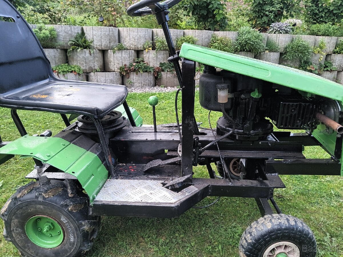 Detský traktor