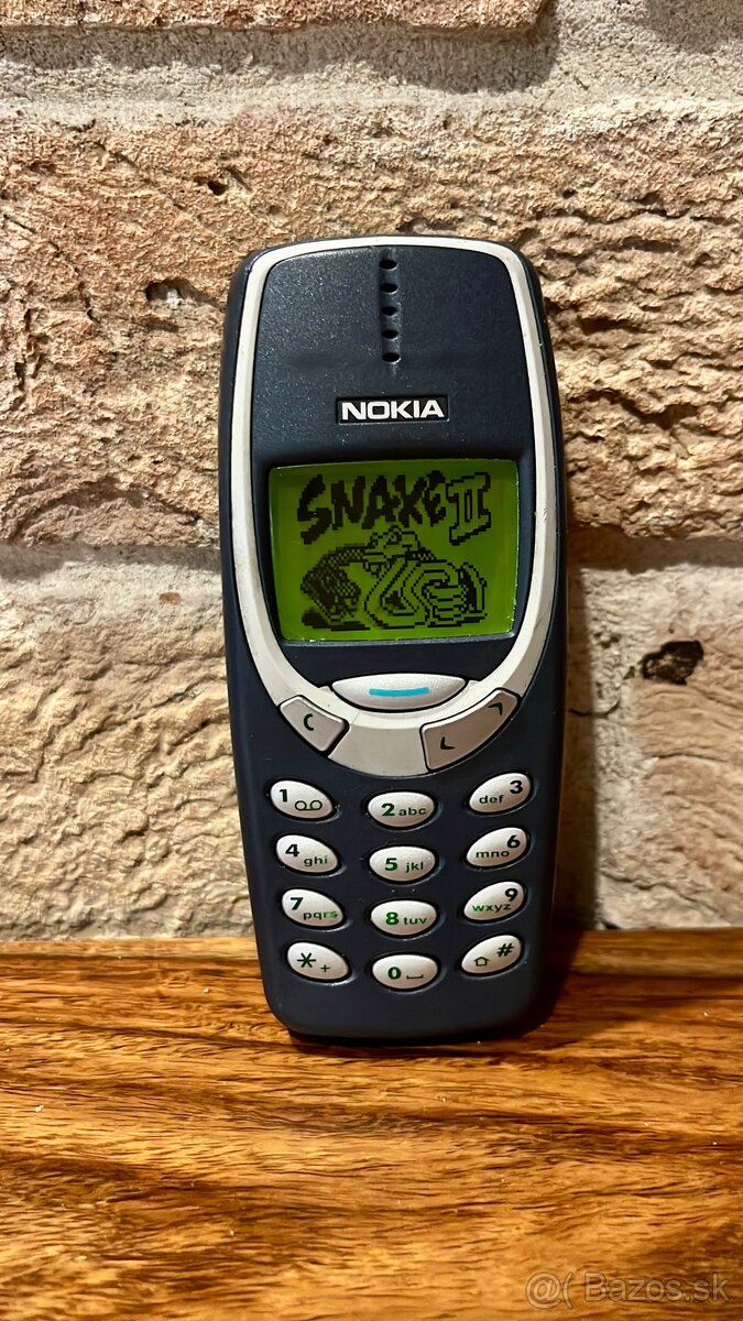Nokia 3310 - zberateľský stav, nová batéria, nabíjačka