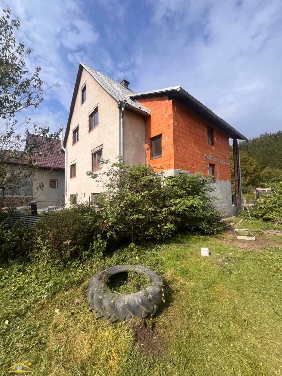 Predaj: Rodinný dom v meste Turzovka (323-D)