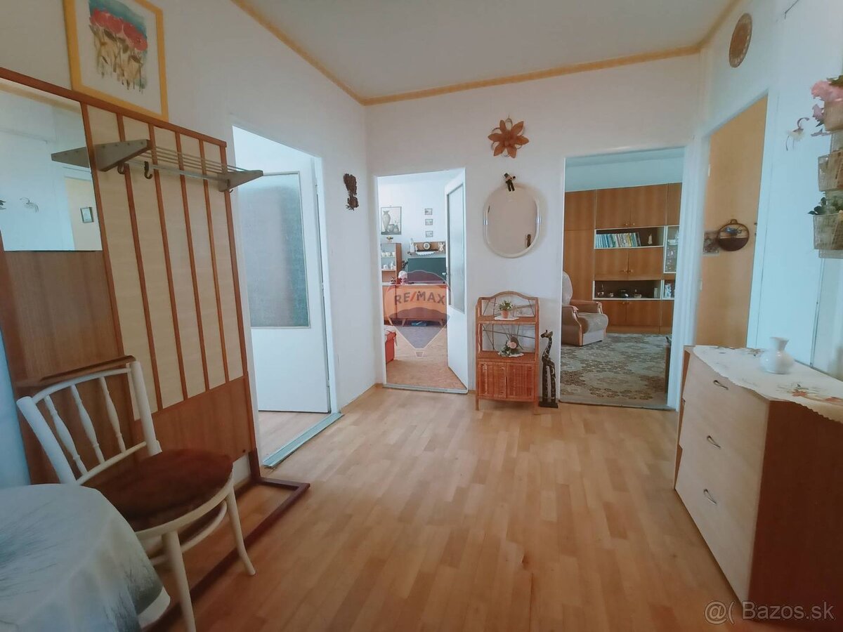 3izbový byt s balkónom a rýchlou dostupnosťou na D1