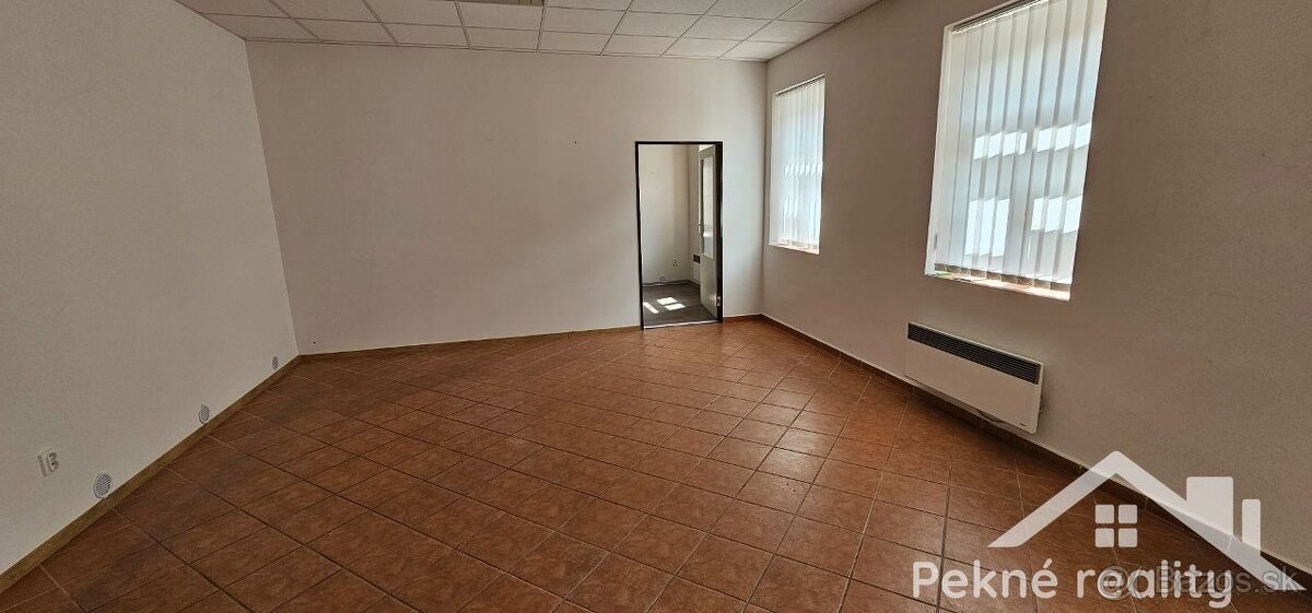 Prenájom priestorov v centre mesta Zvolen - nám. SNP