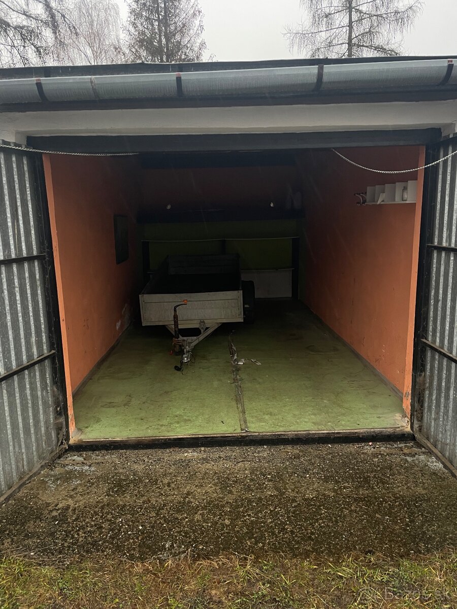 Predam murovanu garaz ul Duklianska.