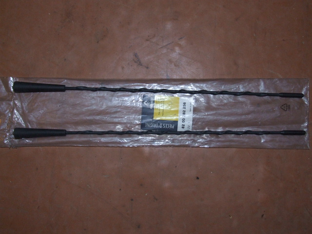 Predám anténny prút 8200282256 Renault Clio 2, Twingo 2