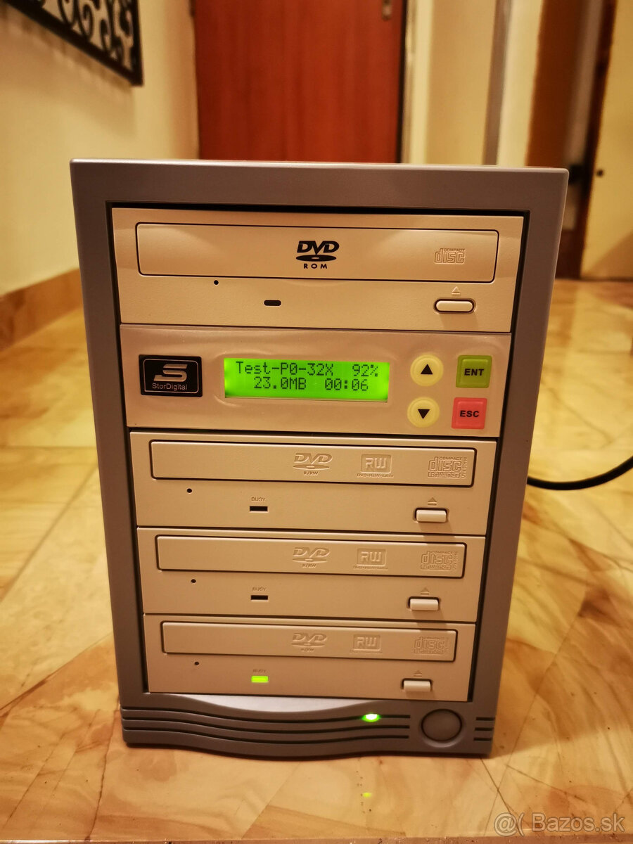DVD replikátor/napalovačka