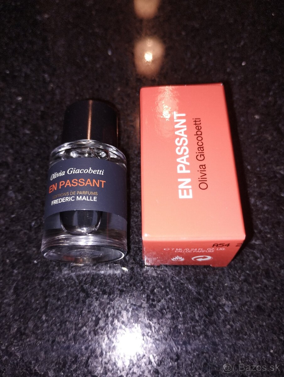 Parfém. Miniatúra. Frederic Malle. En Passant.