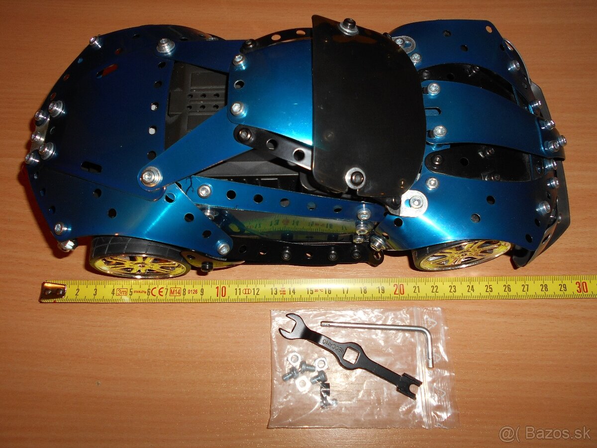MECCANO stavebnica / diely na model auta - nehrané