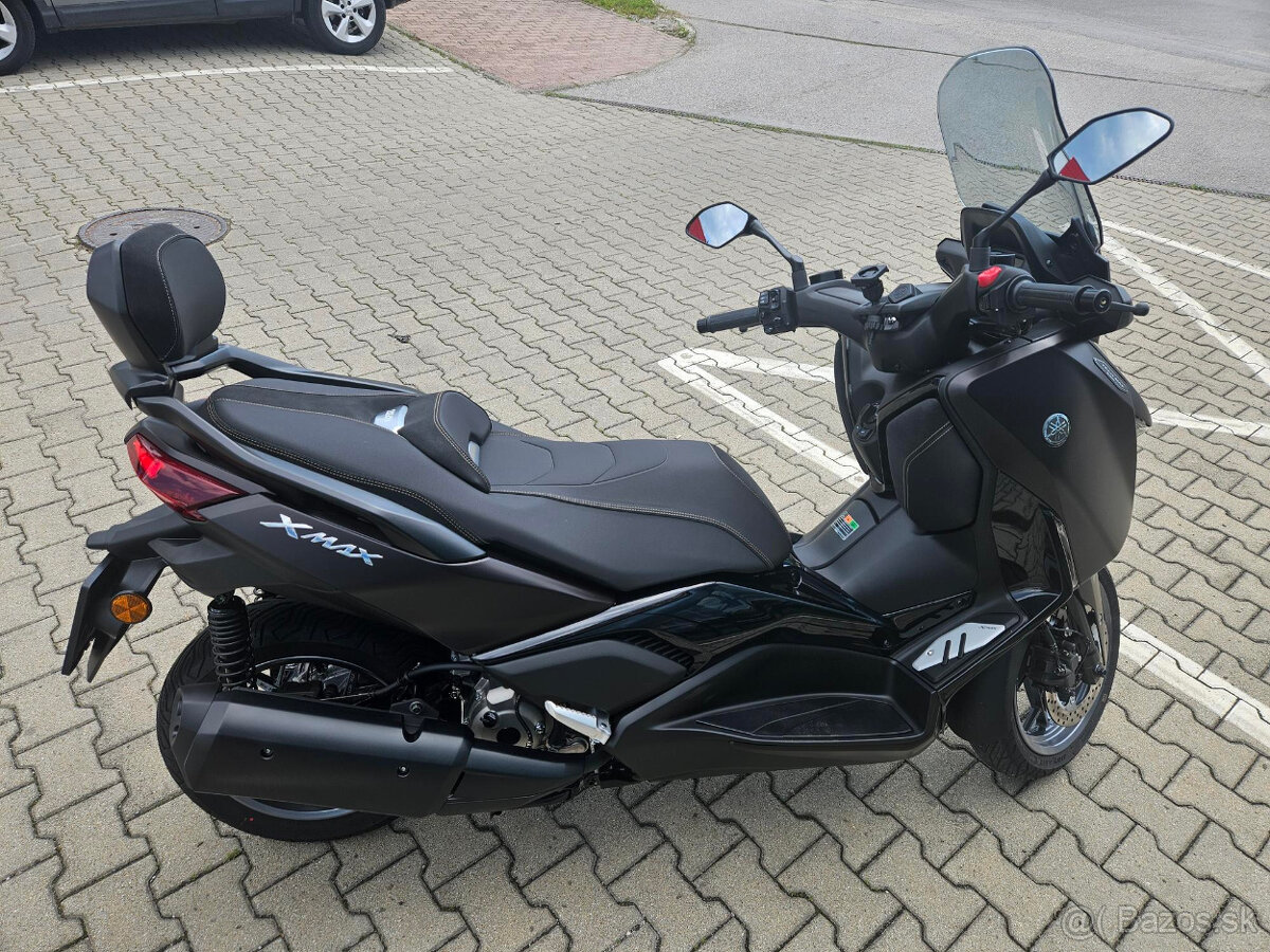 YAMAHA XMAX 300 Tech Max