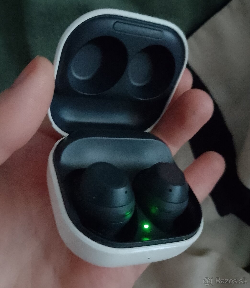 Samsung Galaxy buds FE- čierne