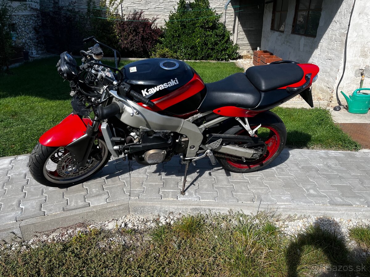  Kawasaki 750 ZX-7 R 2001 - Motorcycle specifications, used