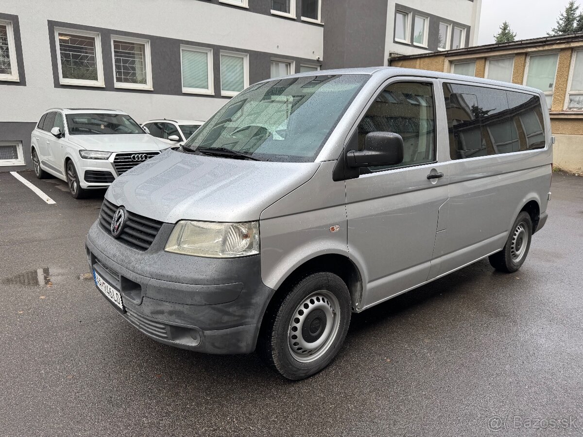 VOLKSWAGEN TRANSPORTER CARAVELLE T5