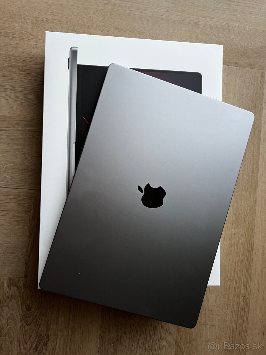 Apple Macbook Pro M2 16” 16GB ram, 512ssd