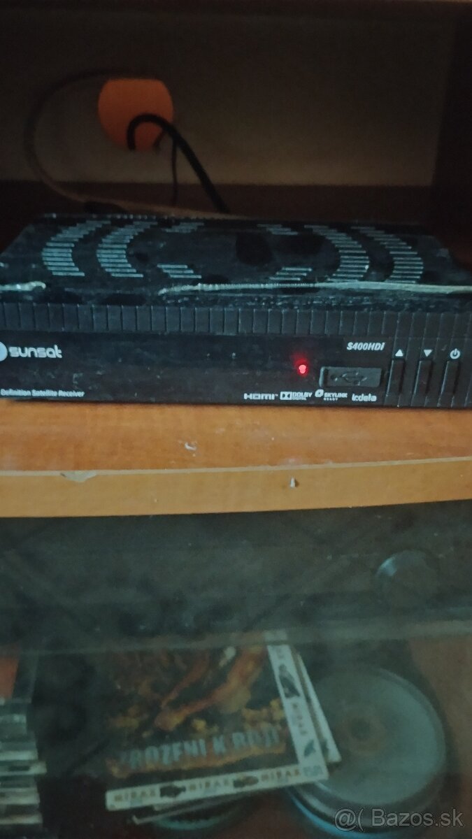 Predám satelitný tuner Sunsat 400hdi