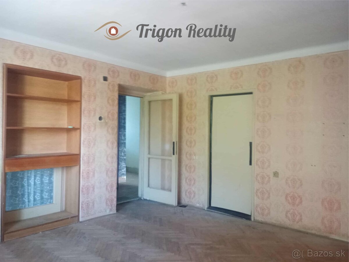 3 izbový (72 m2) tehlový byt I. sídlisko