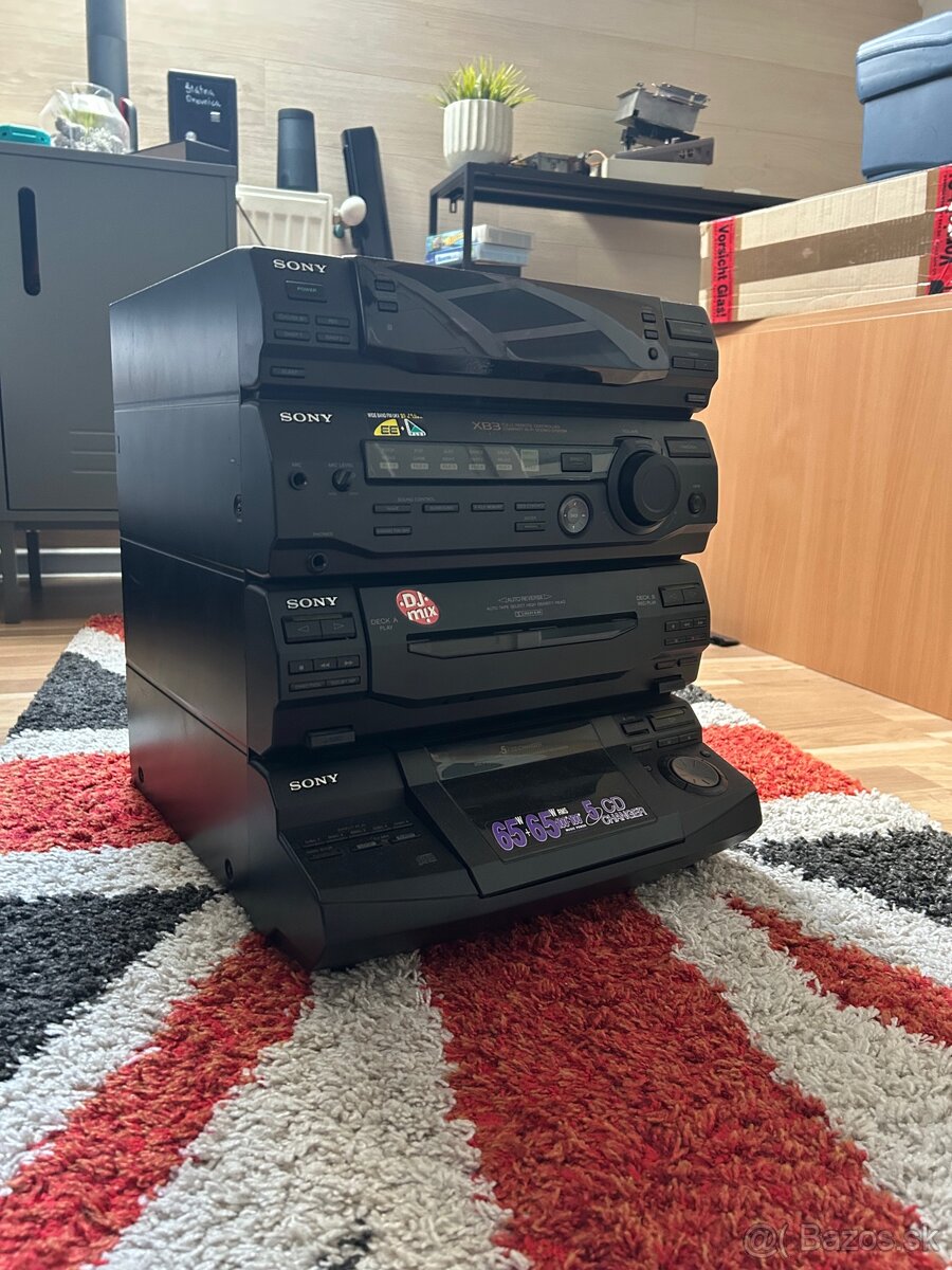 Predám Sony XB3 Hi-Fi vežu na 5 CDčiek
