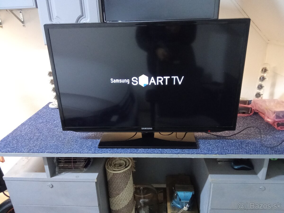Samsung 32", Smart TV, Full HD 1920x1080, 100Hz, LAN