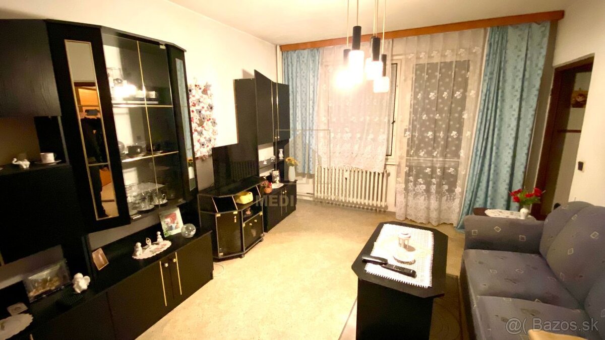 Na predaj 1-izbový byt s balkónom, Nové Mesto nad Váhom