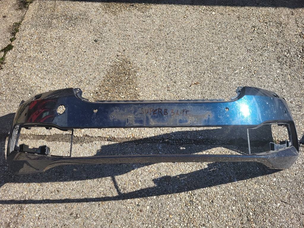 Skoda superb 3 lift naraznik predny 4x pdc ostrek