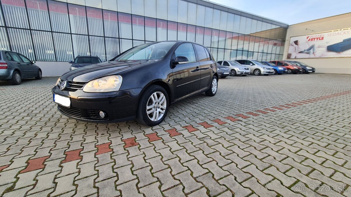 Volkswagen Golf V 1,9 Tdi 77kw Zeder Bez hrdze slušný stav