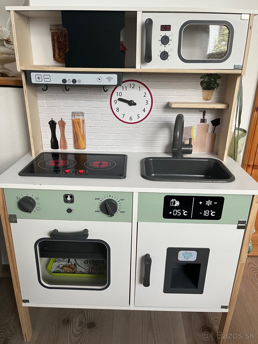 Detska kuchynka Playtive