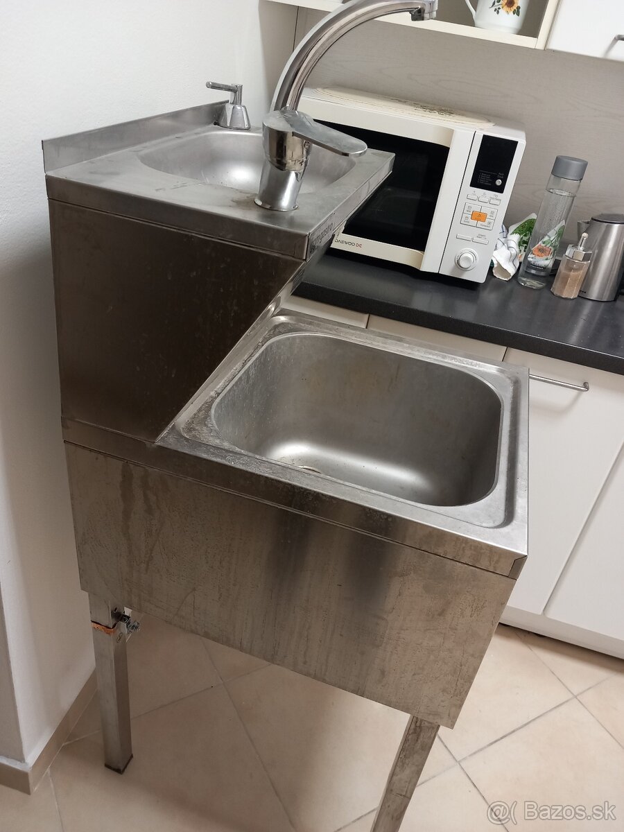 Nerezový dvojitý drez na predaj