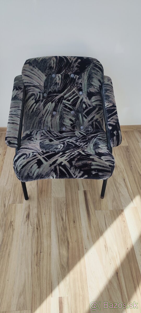 Predám čalúnené kreslá