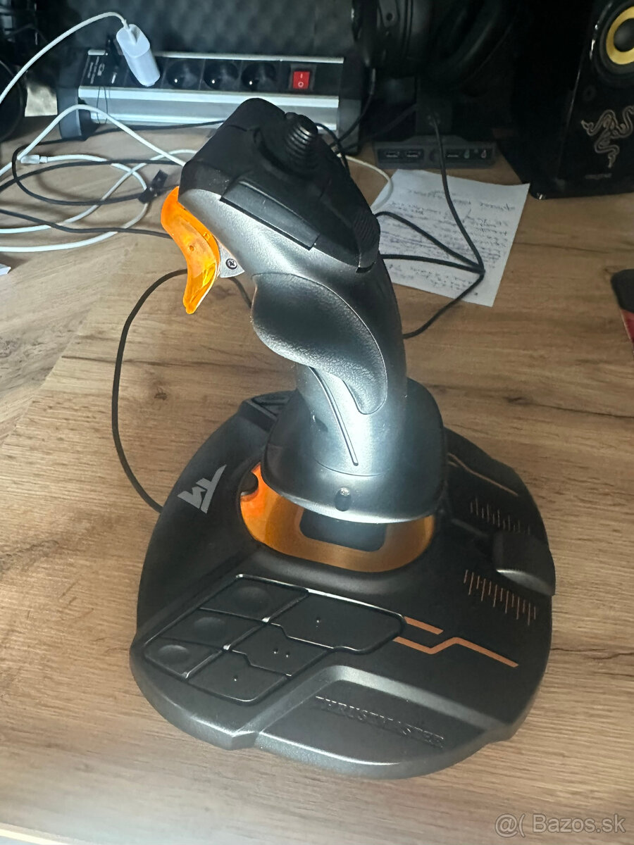 Joystick Thrustmaster T.16000M