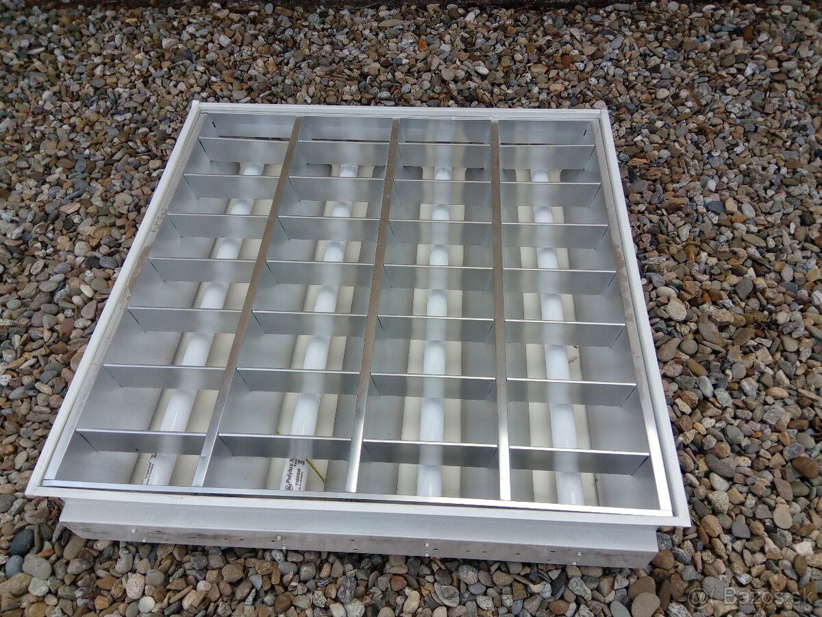 Neónové svietidla.