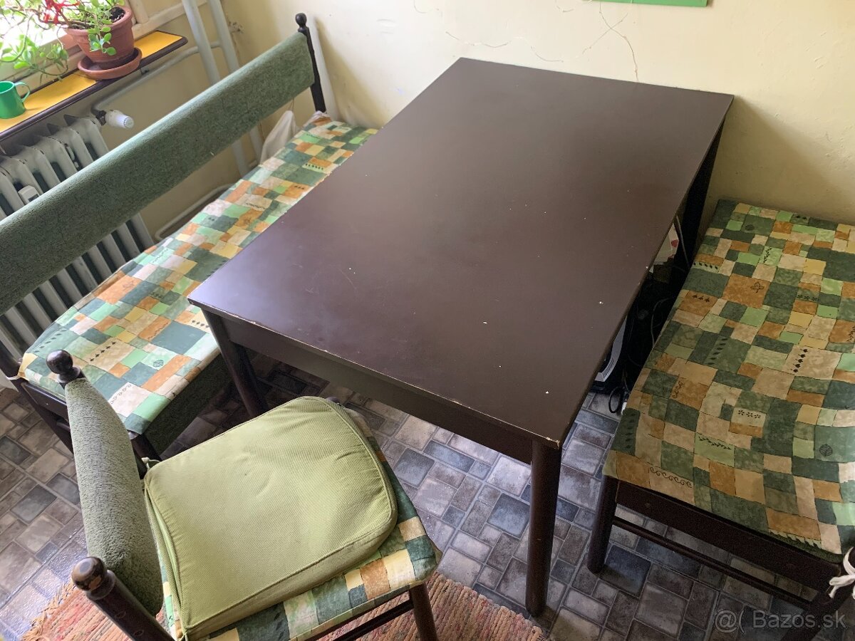 Jedalensky set - stol, lavice a stolicka