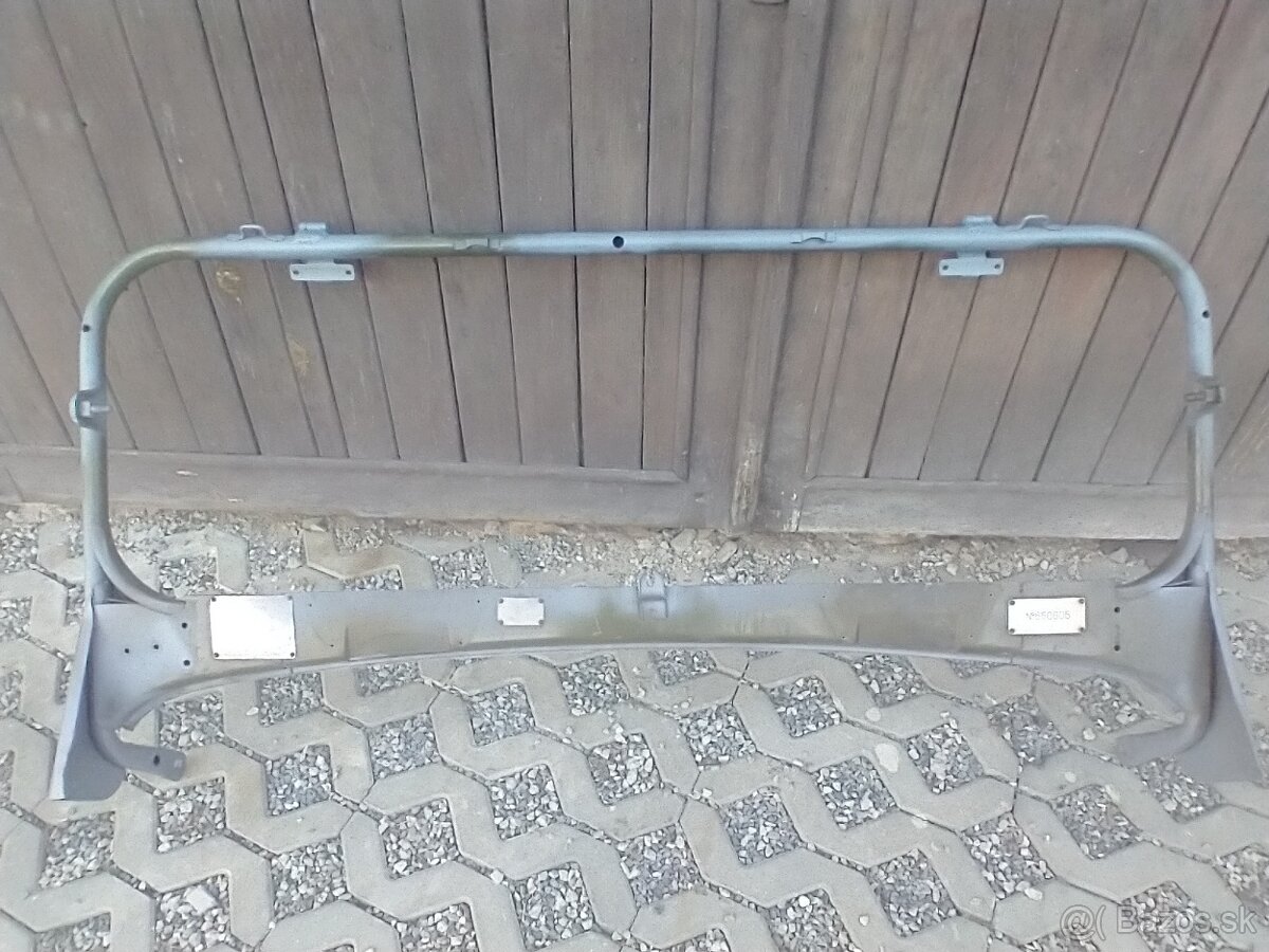 Gaz69, rám predné okno